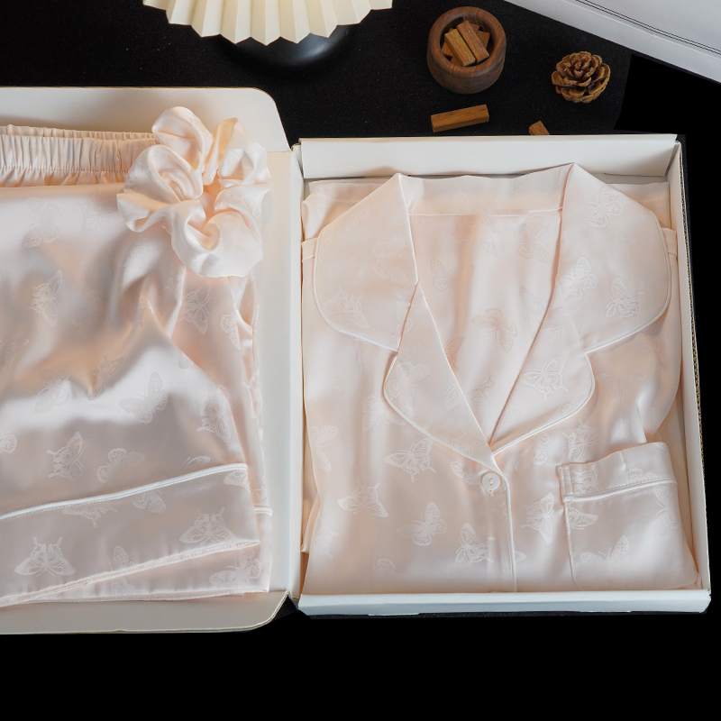 Fentengkean Silk Pajamas for Women, Summer Short-Sleeved Shorts and Long Pants, Ice Silk Three-Piece Set, High-End Feel, Gift Box for Best Friend