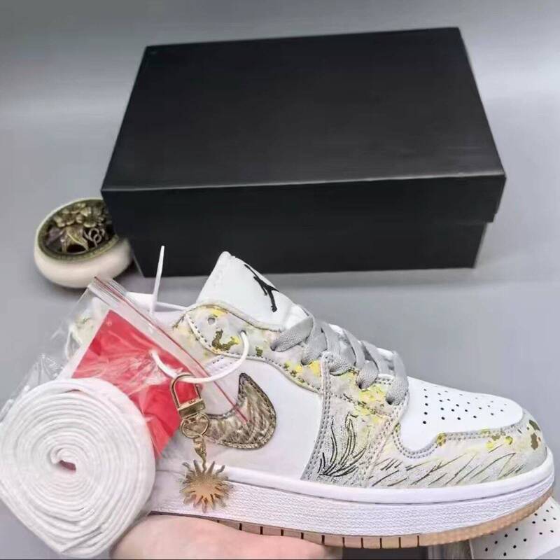 High-Quality Sun God Men's Shoes, Jiang Jin Yue Low-Top Breathable Sports Shoes, Women's Fantasy Night Gilded Casual Sneakers, Putian Shoes High-Quality Sun God Men's Shoes, Jiang Jin Yue Low-Top Breathable Sports Shoes, Women's Fantasy Night Gilded Casual Sneakers, Putian Shoes