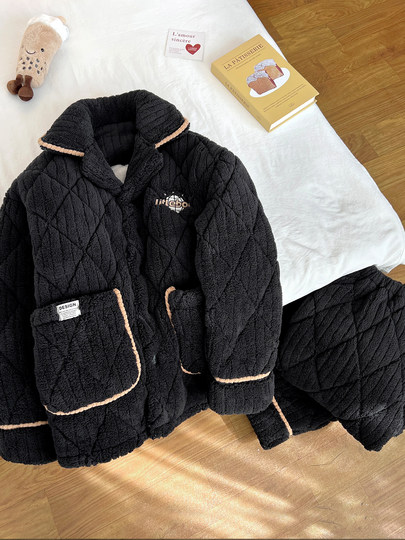 2026 New High-End Coral Velvet Pajamas for Men, Winter Three-Layer Quilted Cotton, Fleece-Lined and Thickened, Youth Loungewear