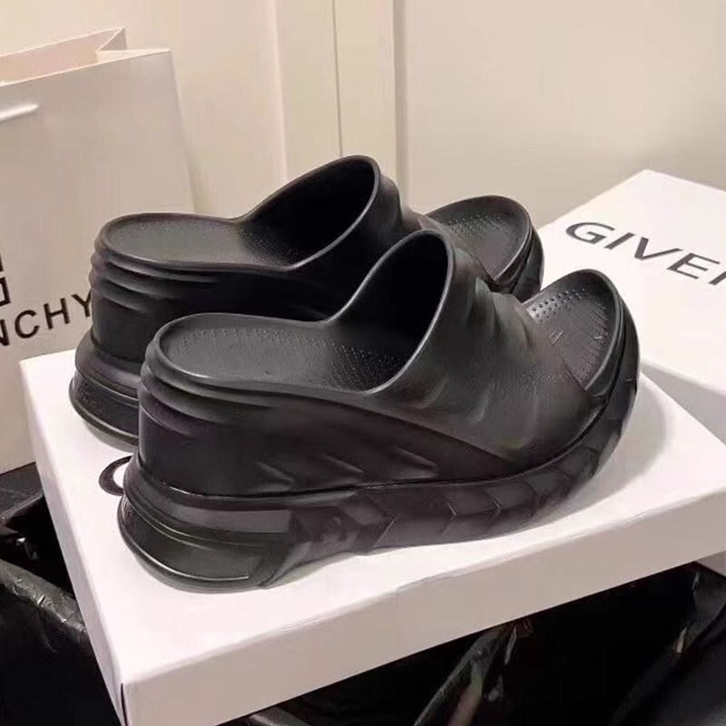 High-End! Summer Thick-Soled Slippers Patent Leather Marshmallow Slip-On Wedge Heel Height-Increasing Non-Slip Sandals Beach Shoes for Women