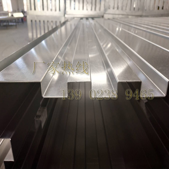 Imitation wood shape trunking decorative foot line aluminum veneer arbitrary thickness and length custom aluminum plate Great Wall plate processing according to the drawing