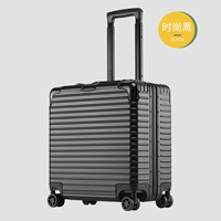 Модный черный