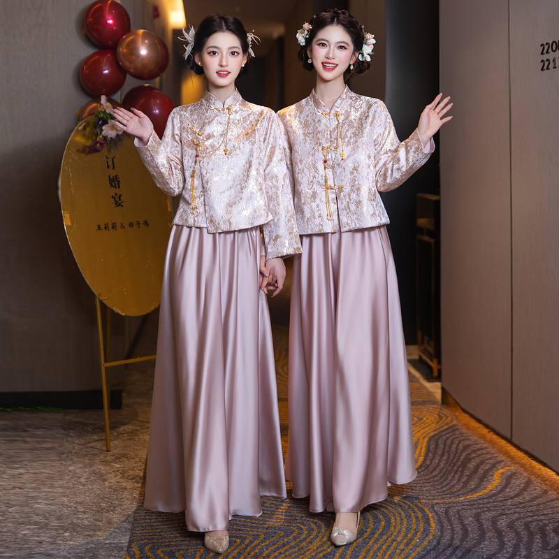 New Chinese-Style Cheongsam Bridesmaid Dress 2026 New Spring and Autumn Long-Sleeved Han Element Hanfu Suit Sister Group Dress Engagement New Chinese-Style Cheongsam Bridesmaid Dress 2026 New Spring and Autumn Long-Sleeved Han Element Hanfu Suit Sister Group Dress Engagement