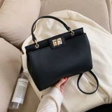 Портативная брендовая сумка, вместительный и большой ремешок для сумки, изысканный стиль, яркий броский стиль, в корейском стиле, коллекция 2021