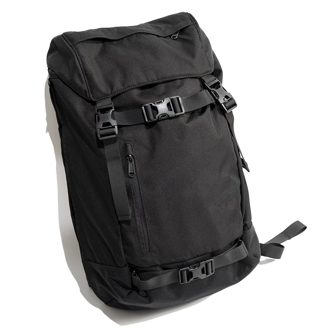 日版标黑户外商务通勤登山防水28L双肩背包 PRE-HAB Backpack