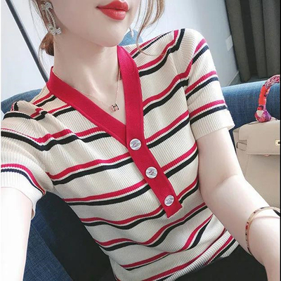 2021夏季新款短袖t恤女韩版百搭V领冰丝针织衫显瘦条纹纽扣上衣潮