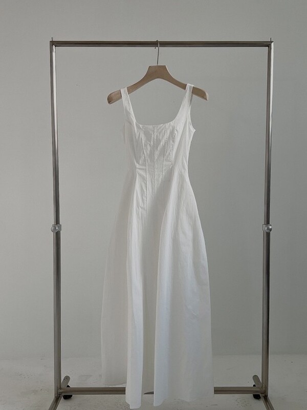 Korean Dongdaemun Summer New Style Korean Version Waist-Cinching Slimming Elegant Minimalist Sleeveless Mid-Length Dress Suspender Dress for Women
