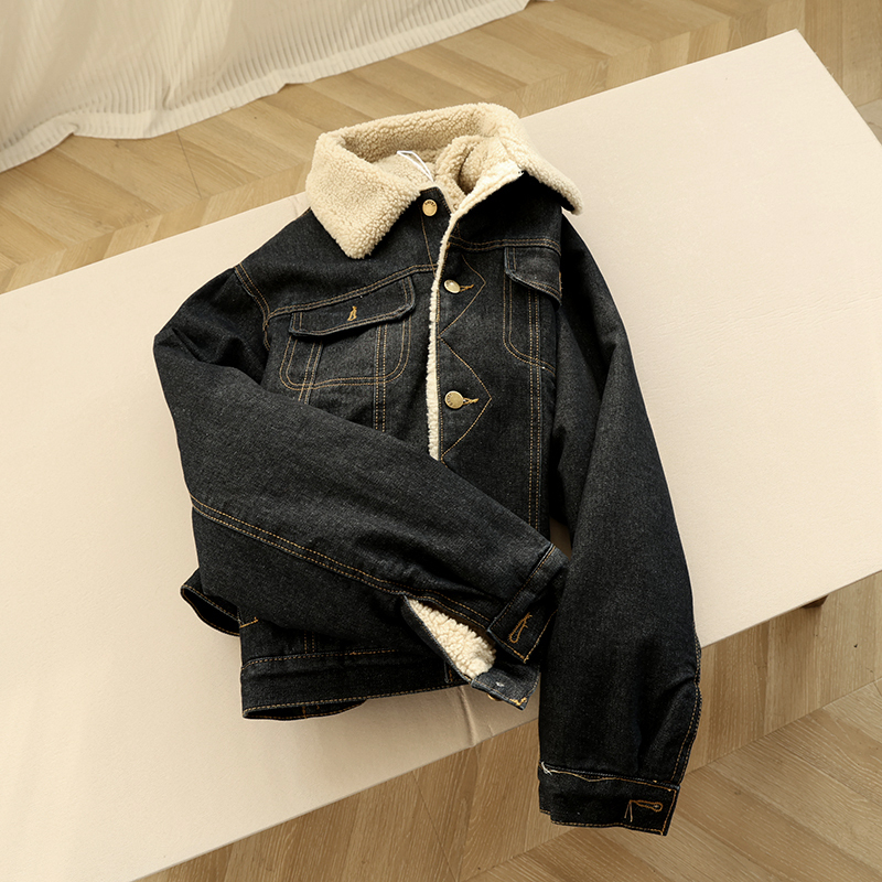 Domestic Order! Women's Retro Denim Jacket with Faux Shearling Lining, Thickened for Warmth, Loose Fit, Casual Style
