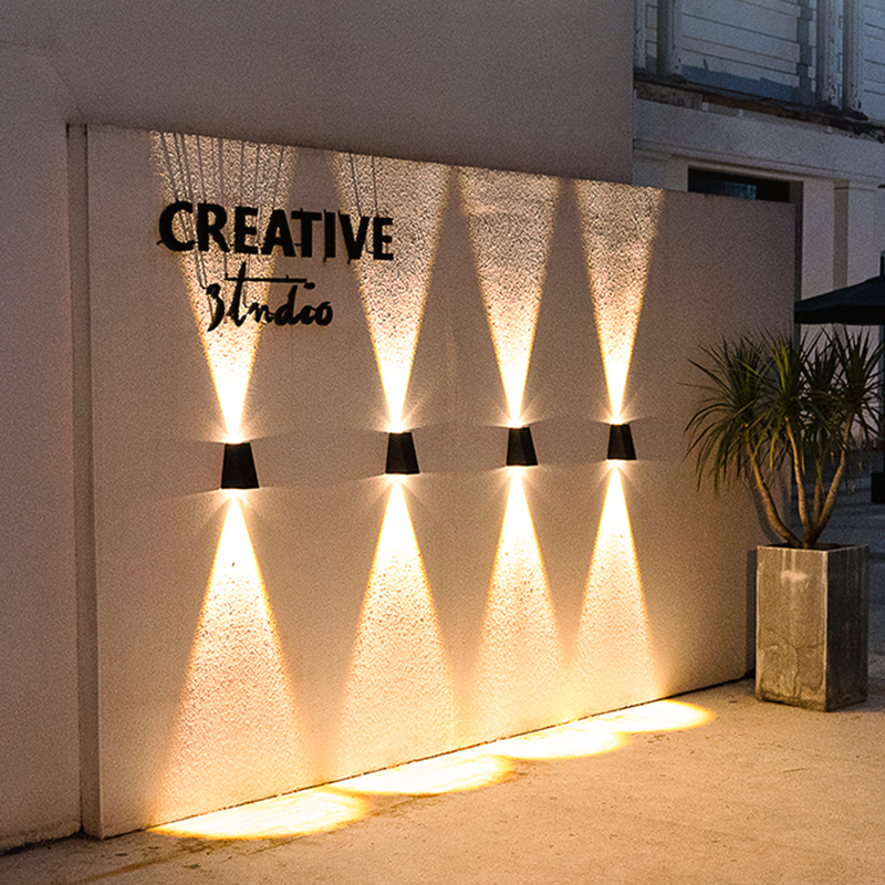 Solar Outdoor Wall Lamp Courtyard Landscape Decorative Lamp Villa Balcony Garden Fence Outdoor Waterproof Wall Washer Lamp