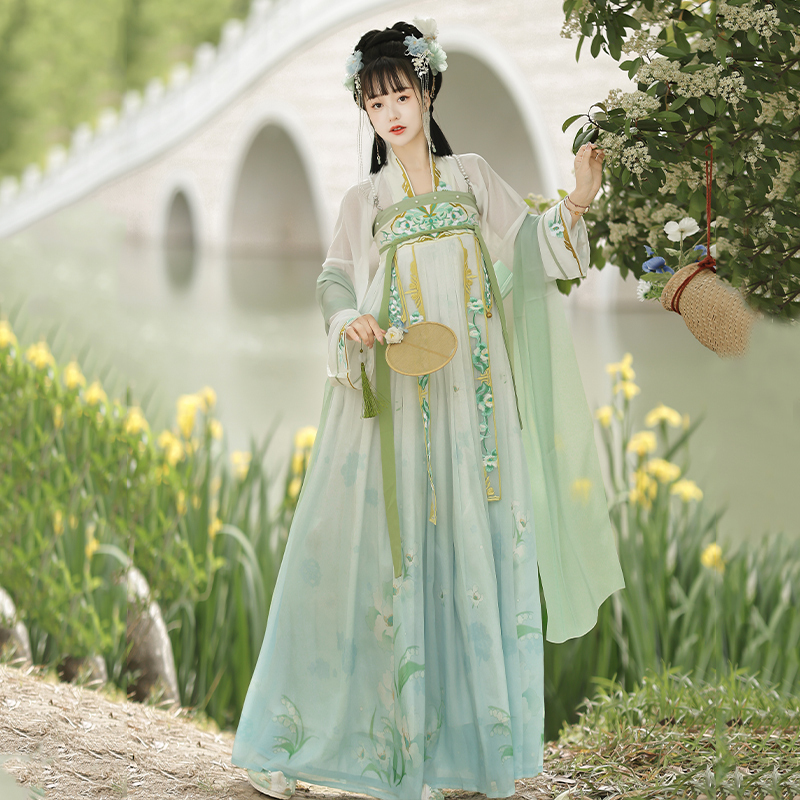 Feiyifang Original Hanfu for Women [Appreciating the Lanterns] Tang-Style Chest-Length Skirt with Han Elements, Improved and Fresh for Daily Wear in Spring and Summer