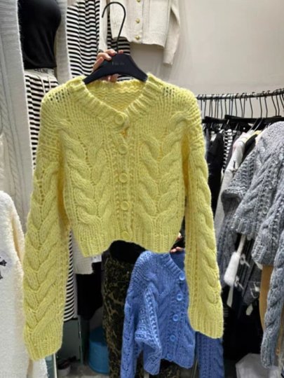 Guangzhou Thirteen Rows Women's High-End Korean Dongdaemun Hollow Knit Cardigan Autumn and Winter Shenzhen Nanyou Sweater Jacket