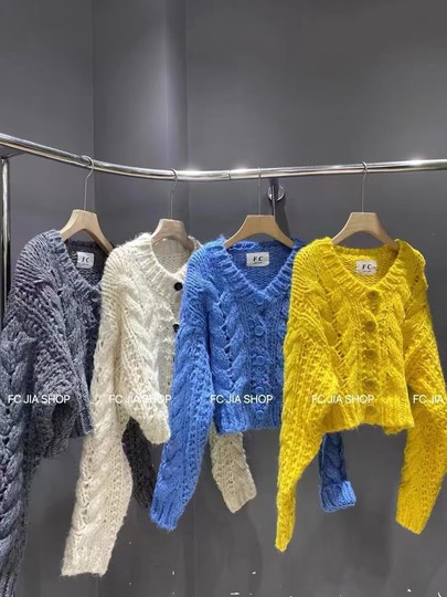 Guangzhou Thirteen Rows Women's High-End Korean Dongdaemun Hollow Knit Cardigan Autumn and Winter Shenzhen Nanyou Sweater Jacket