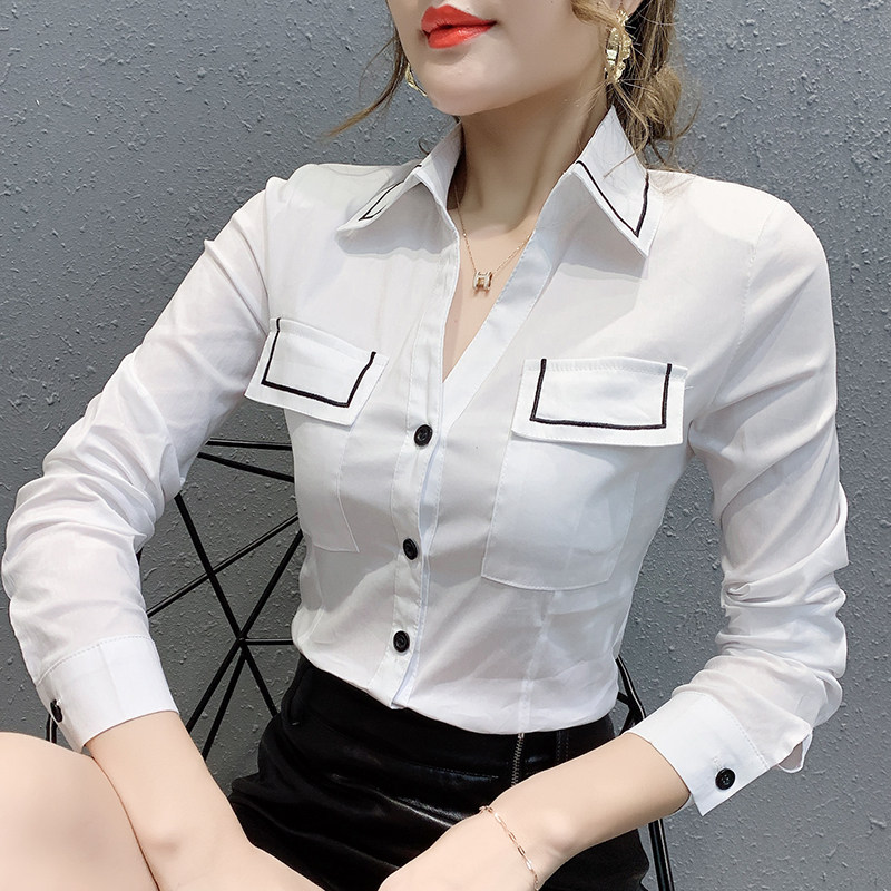 White Shirt Woman Design Sensation Small Crowdshirt Body 100 Ride 2021 Spring Autumn New Foreign Pie Sexy V collar blouse