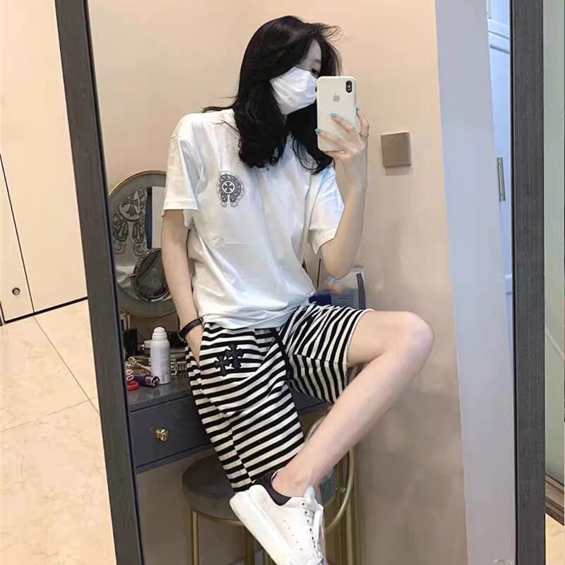 Casual Sports Wind Suit Women Summer Thin style Chauer 2022 new stylish T-shirt shorts Two sets of lean summer clothes