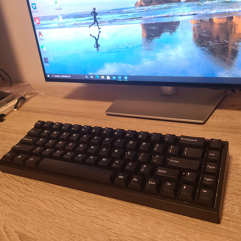 Black Keycaps (68) & This Link Is Keycaps OnlyNJ68 Adaptation Key cap , 68 Mechanical keyboard Collocation Key cap , Japanese Radical Key cap , Milk green Color matching Key cap