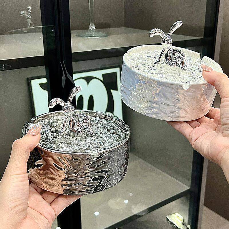 高颜值ins陶瓷烟灰缸带盖防飞灰家用客厅轻奢创意烟缸高级感奶油