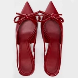 Zara, красные элегантные босоножки с бантиком на каблуке с низким вырезом с острым носком, коллекция весна 2025 года