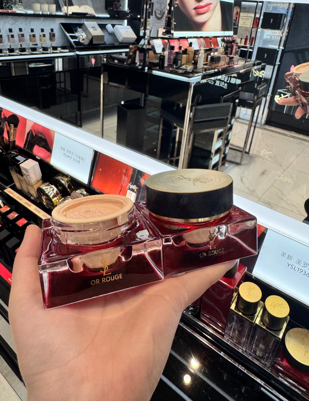In Stock, Ysl Saint Laurent New Gold Powder Cream Moisturizing Luxury Foundation for Dry Skin