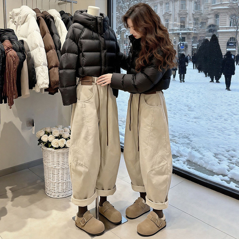 Off-White Curved Hem Jeans for Women, New Spring Style, Plus Size, High-Waisted, Loose, Casual, Cropped Harem Pants for Petite Women Off-White Curved Hem Jeans for Women, New Spring Style, Plus Size, High-Waisted, Loose, Casual, Cropped Harem Pants for Petite Women