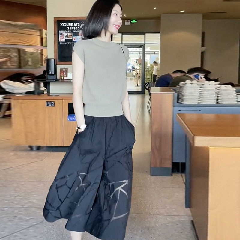 European Style Black Hollow-Out Capri Pants for Women, Summer Mid-Length High-Waisted Flared Pants, Irregular Wide-Leg Pants, Unique Thin Pants Skirt