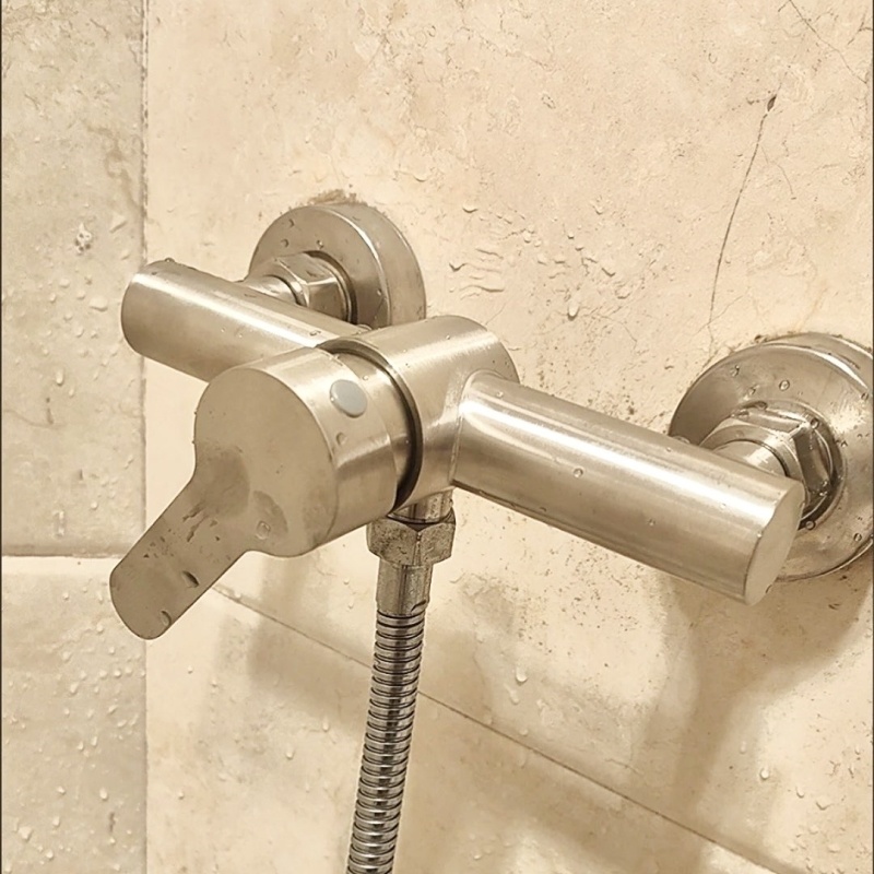 Faucet shower faucet hot and cold water mixing valve with solar triple brushed water heater bathtub bath