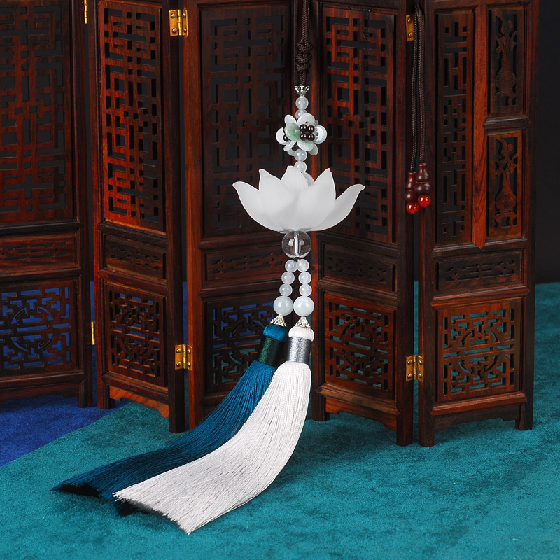 Car high-end glazed lotus car hanging car pendant reversing mirror tassel ornaments creative Valentine's Day gift