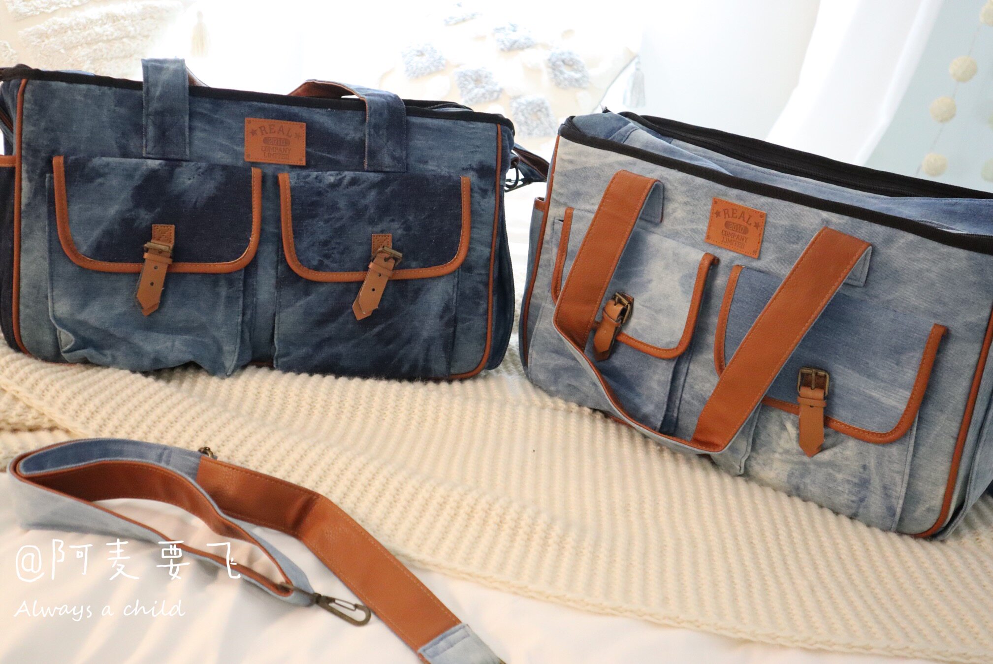 Amai home ~ Japanese single out-of-print big-name classic denim bag multi-function portable slung pet dog travel bag