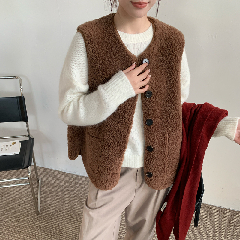 100% Soft Lamb Wool Reversible Shearling Fur Vest for Women, Short Layered Vest, Fur Integrated Coat