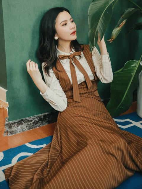 Republic of China wind vest shirt three-piece suspender skirt French niche suit skirt retro striped literary long skirt women's clothing