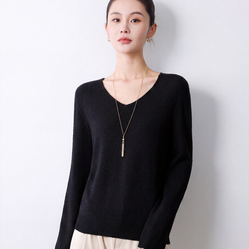 Basic Simple V-Neck Solid Color Knit Sweater for Women, Long-Sleeve Soft Versatile Base Shirt, New Autumn and Winter Top Basic Simple V-Neck Solid Color Knit Sweater for Women, Long-Sleeve Soft Versatile Base Shirt, New Autumn and Winter Top