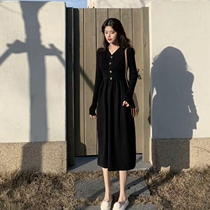 Honey Cai Xuan 2021 autumn and winter New French smart smoked ins Wind slim knitted base small black dress dress