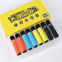 Восемь подарочных коробок из дубов