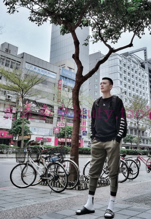 Đích thực Li Ning Wade đám mây hấp thụ sốc trọng lượng nhẹ non-slip mùa hè nam giới và phụ nữ thể thao và giải trí dép đi trong phòng tắm Dép ABTL001 dép mickey