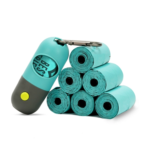 Собаки собирают мешки домашние животные мусорные мешки, ходячие собаки дерьмовые артефакты одновременно, чтобы разложить пассажи