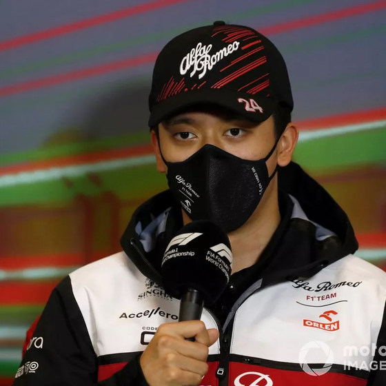 F1 Alfa Romeo team Zhou Guanyu same style hat 2022 new racing suit surrounding curved baseball cap