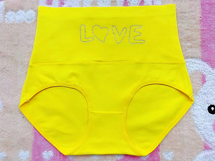 Cuộc đời của chiếc quần lót màu vàng vàng nữ trung niên cotton cao eo 闰月 brief quần lót đặc biệt 衩 do lot nu