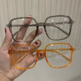 Большой -фрейм -черный бокалы женский круглый лице