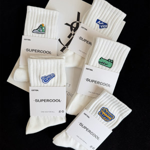 5 Pairs of Socks for Men and Women, Pure Cotton, Odor-Resistant, Mid-Calf Socks, Couple Socks, Embroidered, Student, Versatile, High-Top Sports Long Socks, Trendy