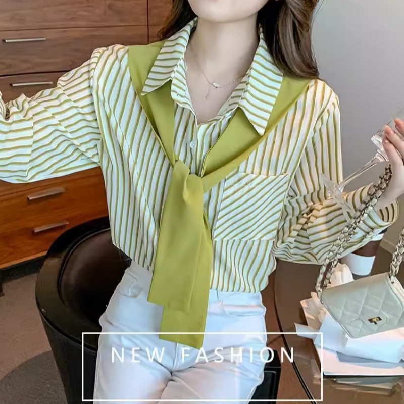 Spring and Autumn New Style Fake Two-Piece Unique Striped Shirt Top Long-Sleeved Niche Shirt Fashionable Age-Reducing Women's Chiffon Shirt