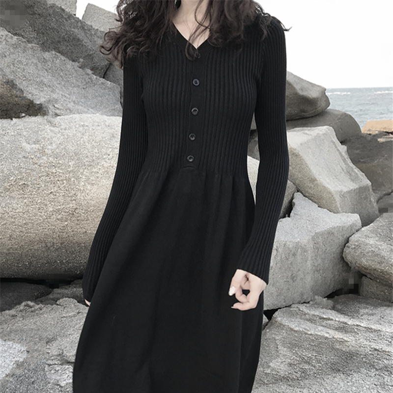 Knitted Ocean Dress Woman 2022 Spring Autumn New Vintage Elegant V Collar Method Black underdress with a long skirt