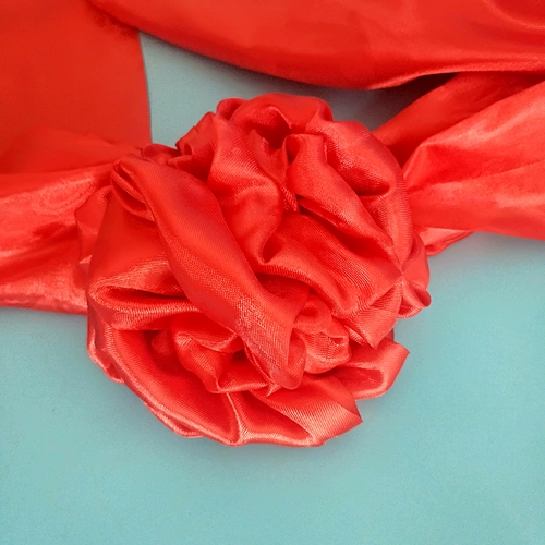 Монгольский ремесленник сплетен большой большой сафлор, жарившая цельная овец ритуальная церемония церемония.