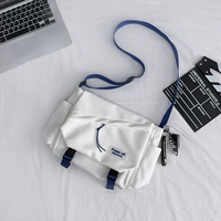 Белые тканевые туфли