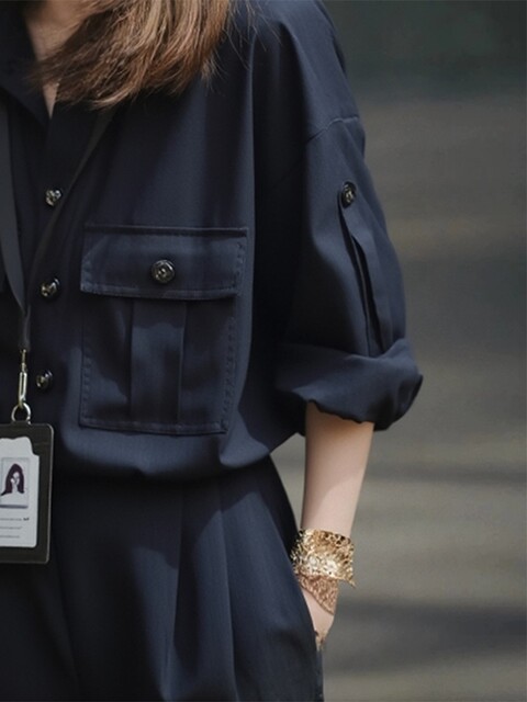 Early Spring Outfit: a Complete Set of Elegant and Sophisticated Ladylike Attire with a Sense of Nobility, Suitable for Important Occasions, Beautiful Blue Shirt and Pants Set