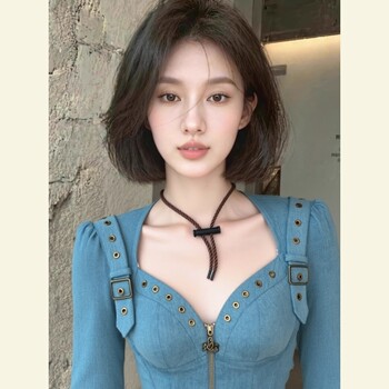 Unique and Super Stylish Spring Tops for Women, Youthful and Trendy Korean Style, Non-Crowded Design, High-End Fashion, Light Luxury, Blue Color