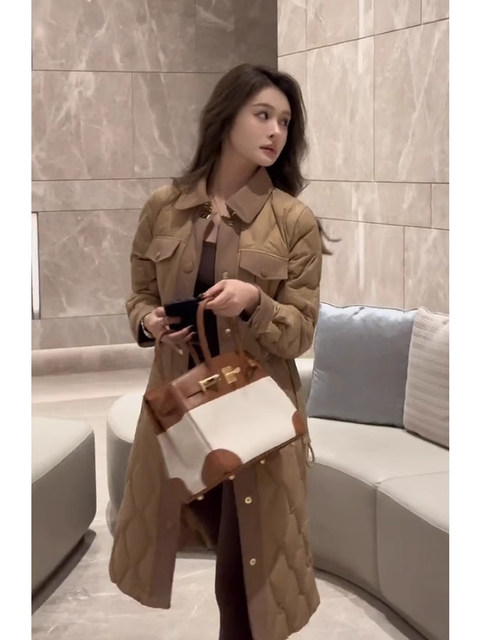 European-Style Khaki Long down Jacket with a Turn-Down Collar, 2026 Spring, High-End, Super Stylish, Lightweight, Trendy Small Cotton-Padded Jacket for Women