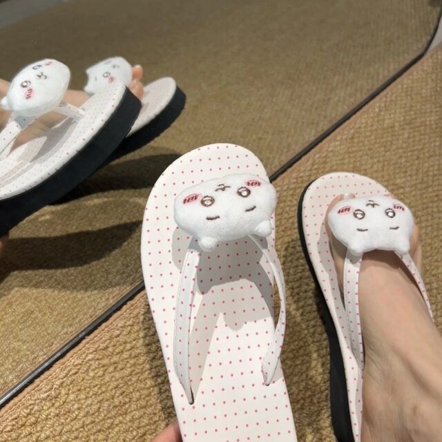 Cute Chiikawa Polka Dot Flip-Flops for Summer Women, Hiikawa Usagi Doll Flip-Flops for Outdoor Wear