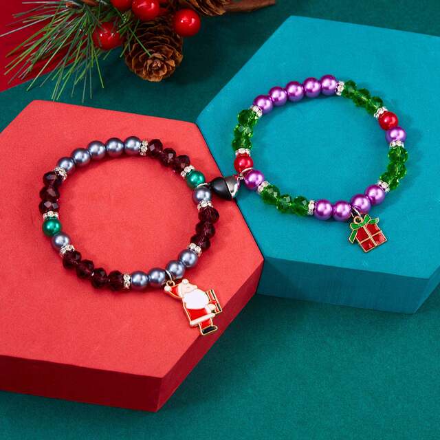 Cross-Border Best-Selling Christmas Holiday Beaded Bracelets Santa Claus Christmas Tree Bells Love Heart Magnetic Couple Bracelets