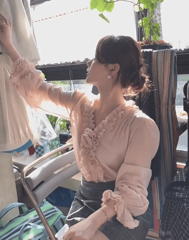 With Na Rose Flower Heavy Embroidery Rose Flower Shirt with Ruffled Edges New Chinese Style Design Top