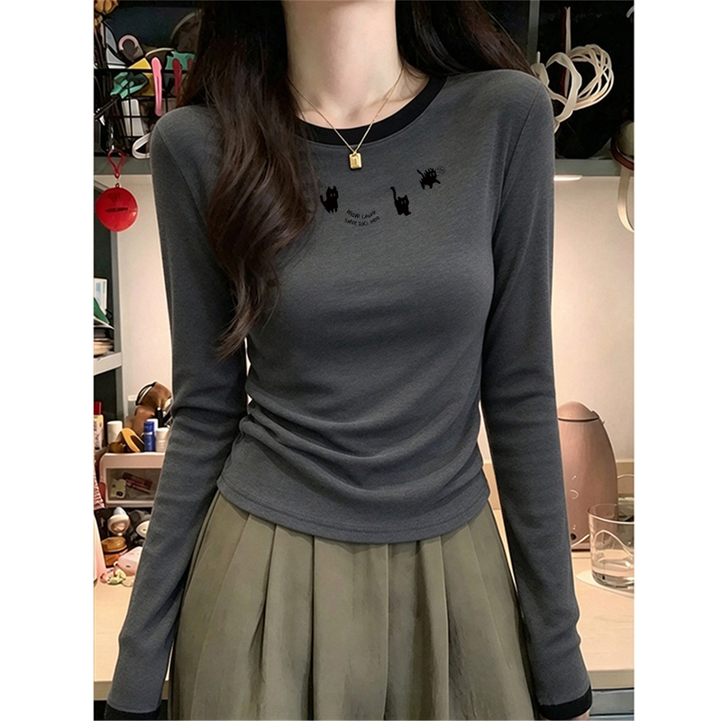 Women's Long-Sleeve T-Shirt with Regular Shoulders, 2026 Autumn New Design, Unique Color-Blocking, European Style, Chic Top, Base Layer Shirt