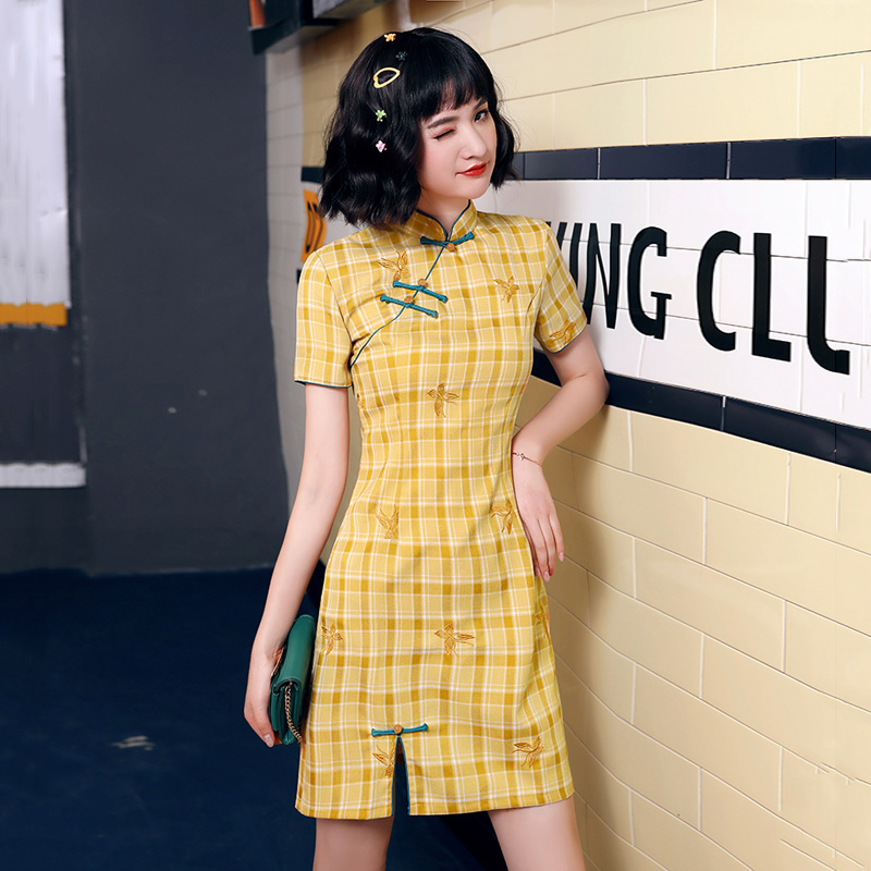 Rsemnia2021 summer new girl improved little man dress Chinese style yellow grid short cheongsam